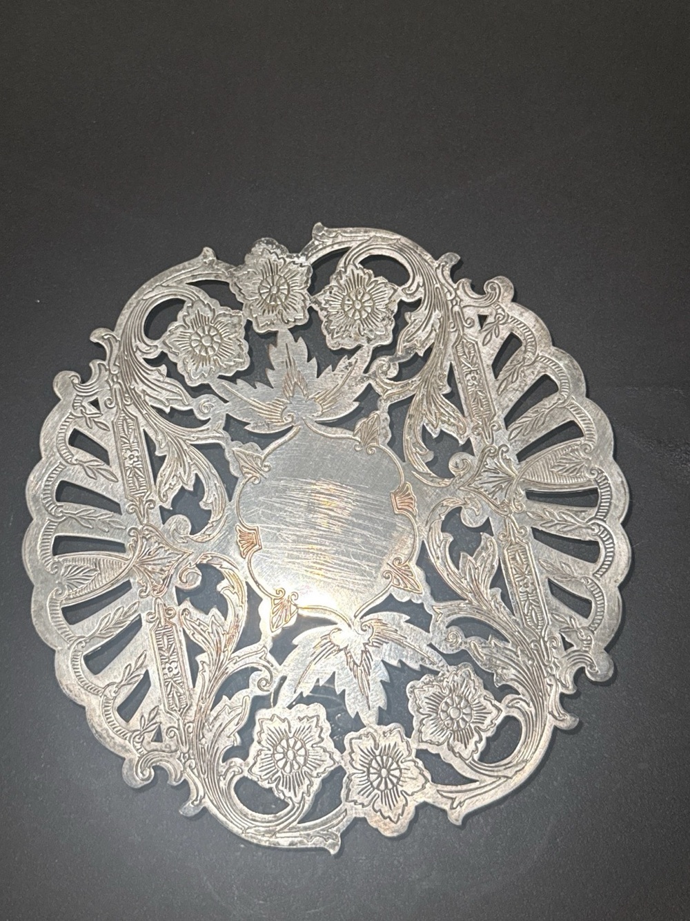 Vintage Wallace 7321 Silverplate Engraved Floral Footed Trivet – Elegant Decorat